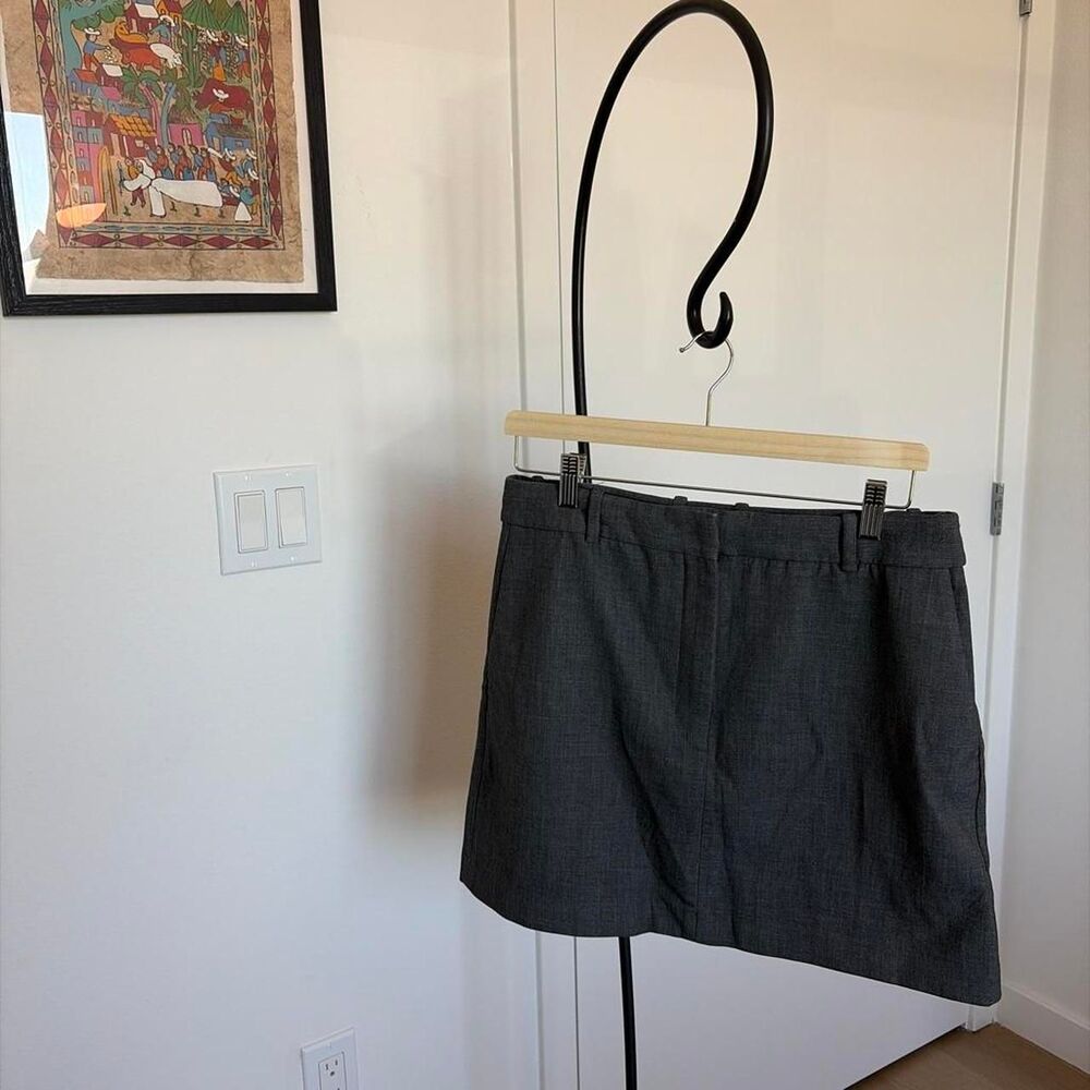 Aritzia Babaton Chisel Mini Skirt Heather Gray Women's Size 12